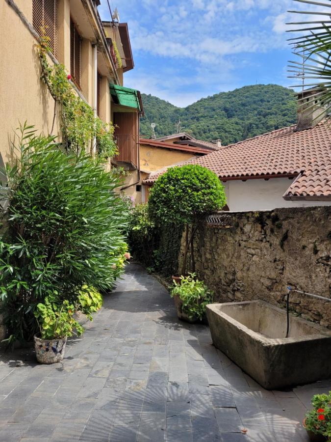 Casa Gianna Daire Castiglione dʼIntelvi Dış mekan fotoğraf